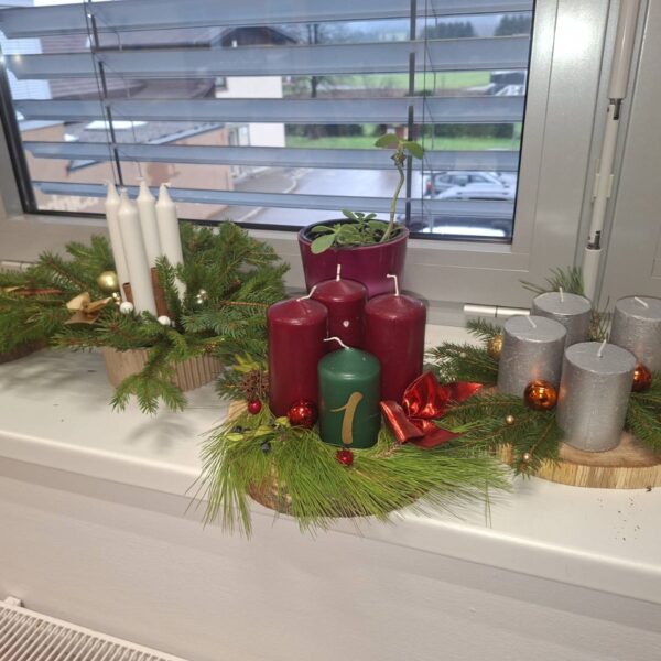 PRAZNIČNO USTVARJANJE NA PŠ KRKA