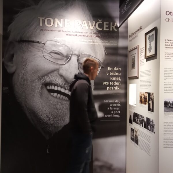 Obisk Muzeja Lojzeta Slaka in Toneta Pavčka ter Galerije likovnih samorastnikov