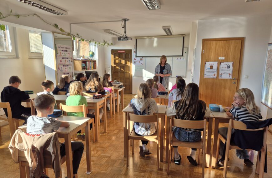 Pravljično in ustvarjalno literarno druženje z gospo Tilko Jamnik
